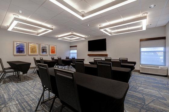 Holiday Inn Express & Suites Central Omaha By Ihg מתקנים תמונה