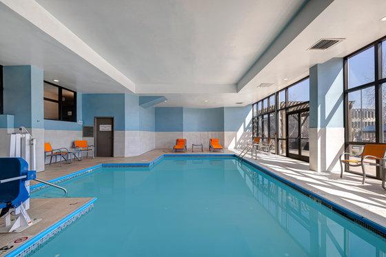Holiday Inn Express & Suites Central Omaha By Ihg מתקנים תמונה